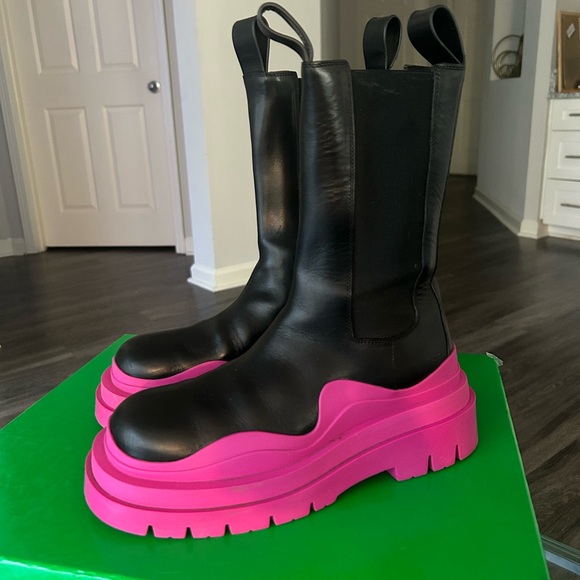 Bottega Venetia Black and pink tire boot military calf size 8 - Picture 9 of 9